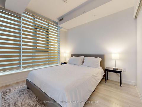Photo 12 at 604 - 33 Helendale Avenue, Eglinton, Toronto