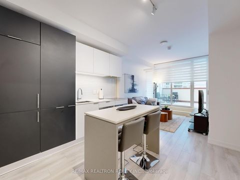 Photo 15 at 604 - 33 Helendale Avenue, Eglinton, Toronto