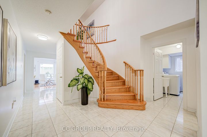 Photo 6 at 133 Joycedale Street, Middlefield, Markham
