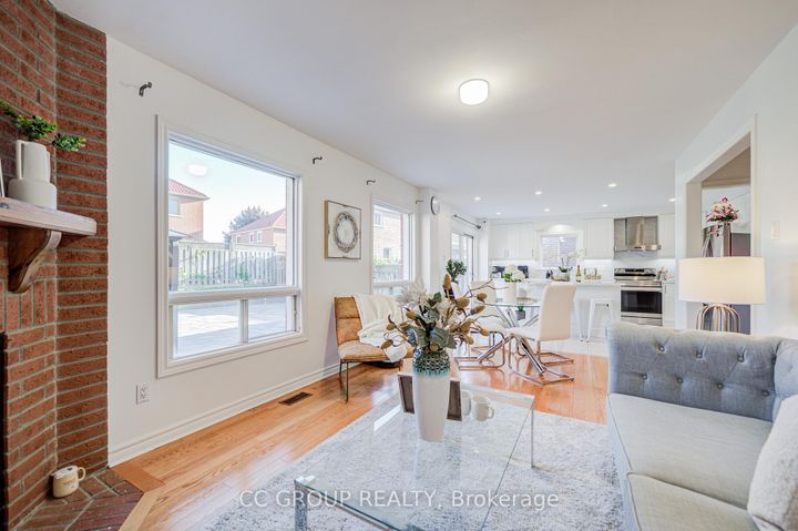 Photo 11 at 133 Joycedale Street, Middlefield, Markham