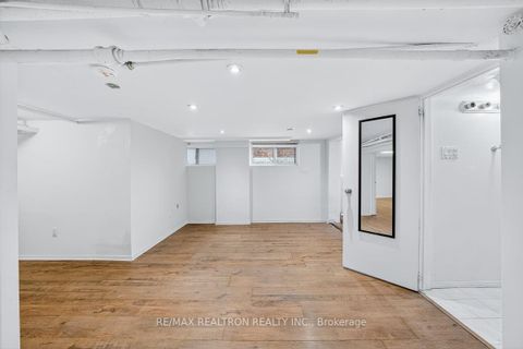 Photo 17 at 152 Gloucester Grove, Oakwood Village, Toronto