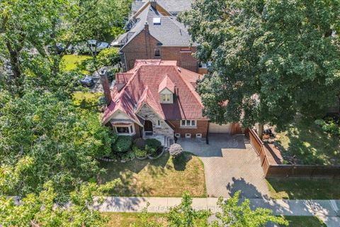 Photo 18 at 1048 Royal York Road, Kingsway South, Toronto