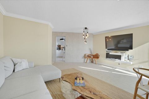 Photo 6 at F21 - 288 Mill Road, Markland Wood, Toronto Photo 6 at F21 - 288 Mill Road, Markland Wood, Toronto