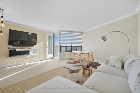 Photo 7 at F21 - 288 Mill Road, Markland Wood, Toronto