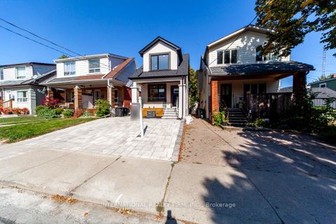 Photo 1 at 186 Milverton Boulevard, East York, Toronto