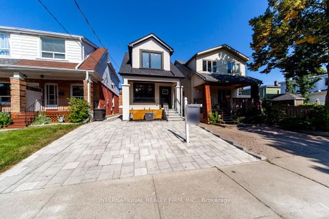Photo 2 at 186 Milverton Boulevard, East York, Toronto