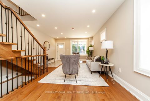 Photo 5 at 186 Milverton Boulevard, East York, Toronto
