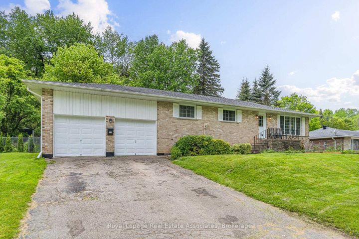 Photo 2 at 112 Park Street E, Glen Williams, Halton Hills