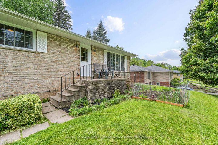 Photo 3 at 112 Park Street E, Glen Williams, Halton Hills