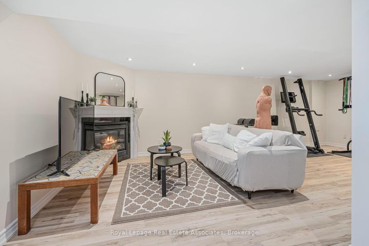 Photo 26 at 112 Park Street E, Glen Williams, Halton Hills