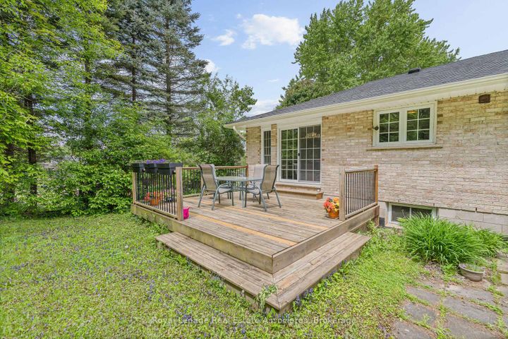 Photo 35 at 112 Park Street E, Glen Williams, Halton Hills