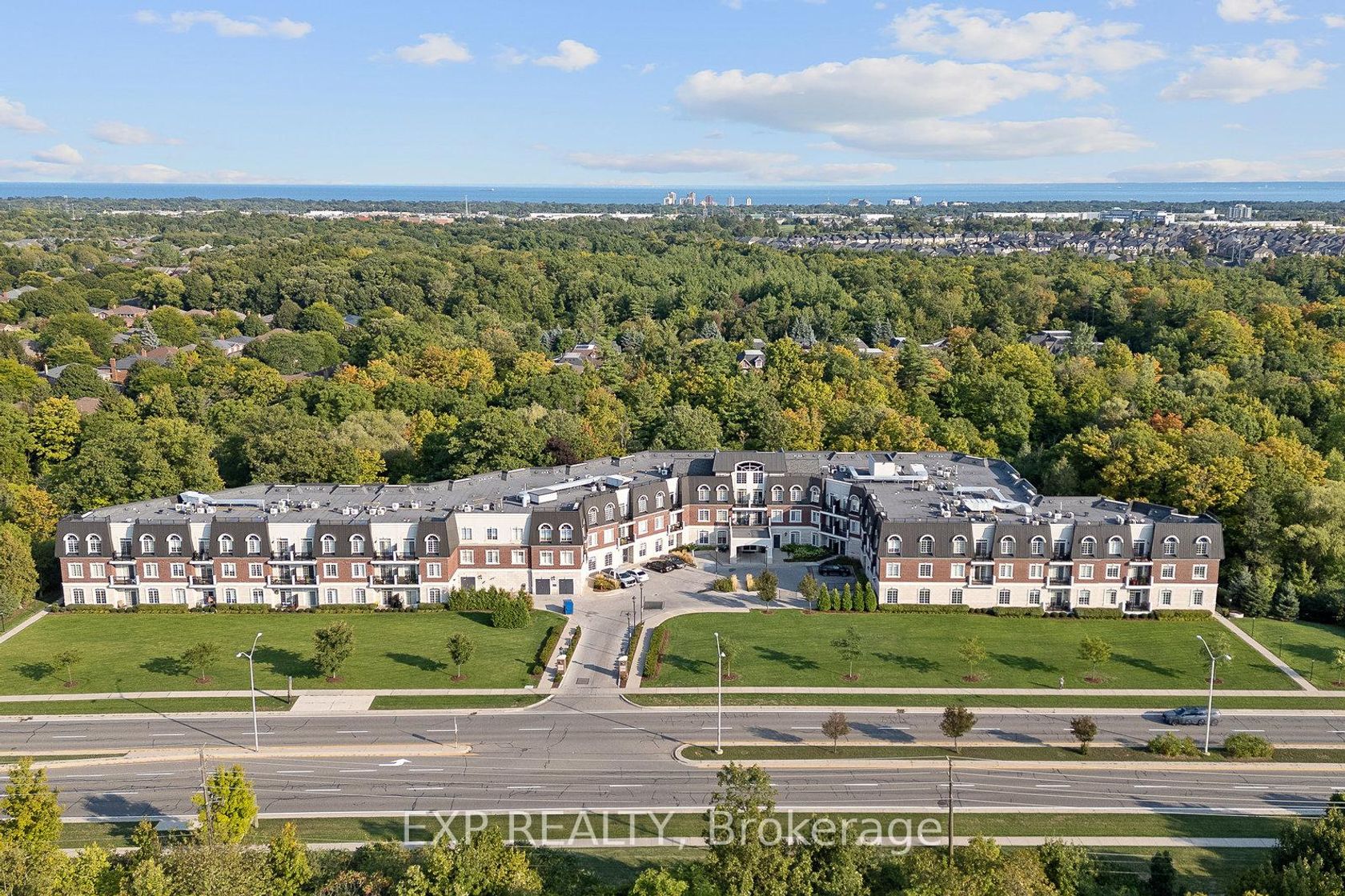 325 - 2300 Upper Middle Road W, GA Glen Abbey, Oakville 