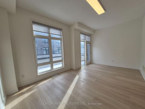 Photo 3 at 6 Gerussi Street, Vellore Village, Vaughan Photo 3 at 6 Gerussi Street, Vellore Village, Vaughan