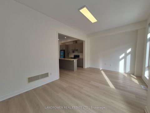 Photo 5 at 6 Gerussi Street, Vellore Village, Vaughan Photo 5 at 6 Gerussi Street, Vellore Village, Vaughan