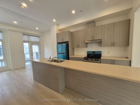 Photo 6 at 6 Gerussi Street, Vellore Village, Vaughan