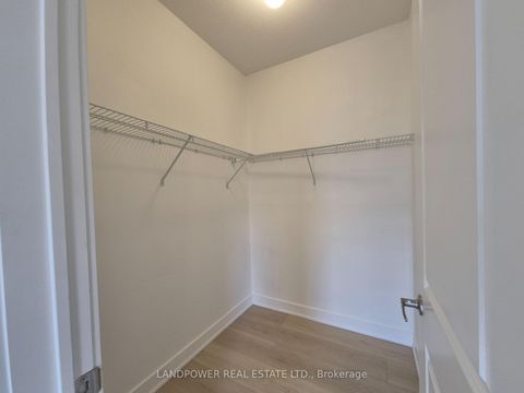 Photo 16 at 6 Gerussi Street, Vellore Village, Vaughan