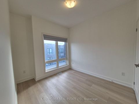 Photo 18 at 6 Gerussi Street, Vellore Village, Vaughan