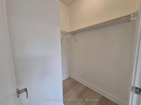 Photo 21 at 6 Gerussi Street, Vellore Village, Vaughan