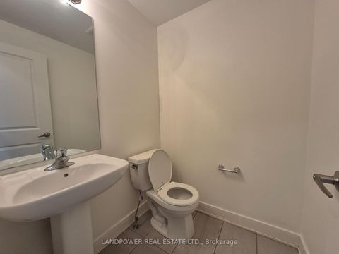 Photo 28 at 6 Gerussi Street, Vellore Village, Vaughan