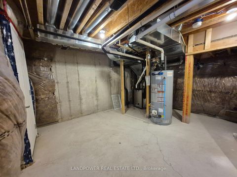 Photo 29 at 6 Gerussi Street, Vellore Village, Vaughan