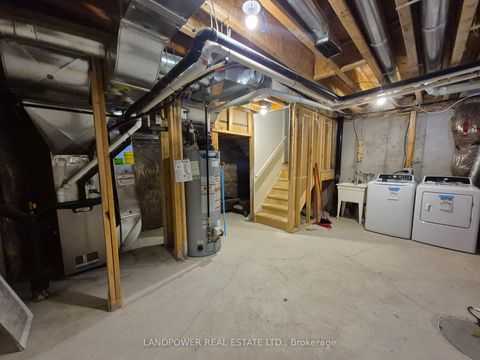 Photo 31 at 6 Gerussi Street, Vellore Village, Vaughan
