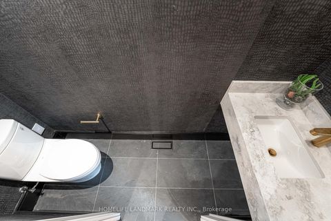 Photo 13 at 195 Albany Avenue, Annex, Toronto