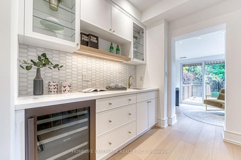 Photo 14 at 195 Albany Avenue, Annex, Toronto