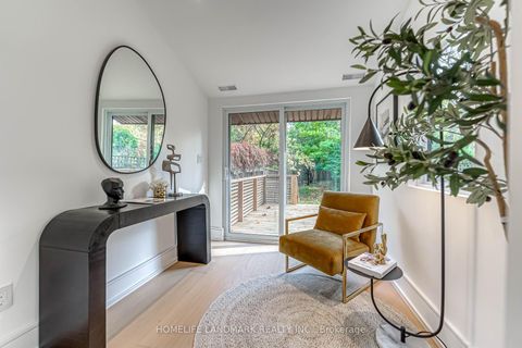 Photo 18 at 195 Albany Avenue, Annex, Toronto