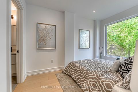 Photo 23 at 195 Albany Avenue, Annex, Toronto