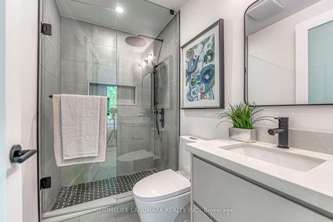 Photo 24 at 195 Albany Avenue, Annex, Toronto
