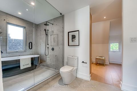 Photo 31 at 195 Albany Avenue, Annex, Toronto