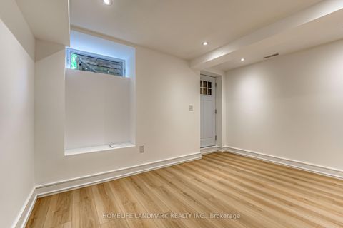 Photo 40 at 195 Albany Avenue, Annex, Toronto