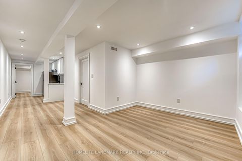Photo 41 at 195 Albany Avenue, Annex, Toronto