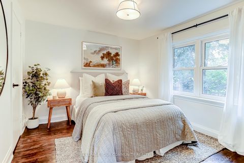 Photo 5 at 50 Allanbrooke Drive, Kingsway South, Toronto