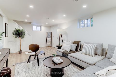 Photo 7 at 50 Allanbrooke Drive, Kingsway South, Toronto
