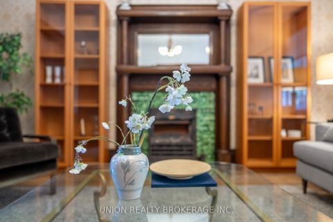 Photo 4 at 287 Ashdale Avenue, Coxwell, Toronto
