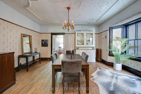 Photo 7 at 287 Ashdale Avenue, Coxwell, Toronto