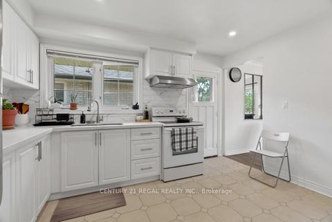 Photo 10 at 97 Westhampton Drive, The Westway, Toronto