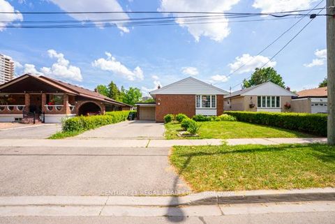 Photo 31 at 97 Westhampton Drive, The Westway, Toronto