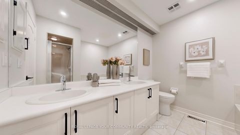 Photo 26 at 164 - 190 Harding Boulevard W, North Richvale, Richmond Hill