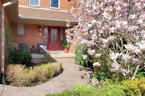 Photo 2 at 1310 Golden Meadow Trail, FA Falgarwood, Oakville