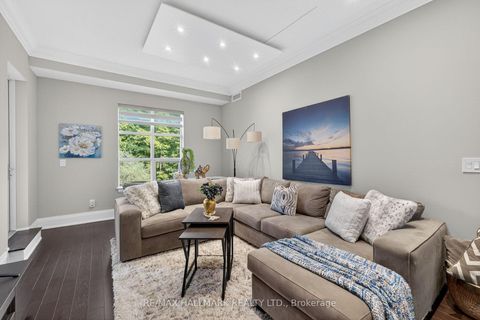 Photo 18 at 203 - 9909 Pine Valley Drive, Vellore Village, Vaughan