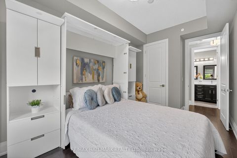 Photo 31 at 203 - 9909 Pine Valley Drive, Vellore Village, Vaughan