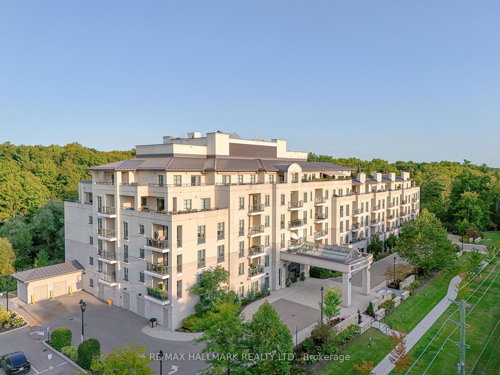 203 - 9909 Pine Valley Drive, Vellore Village, Vaughan 