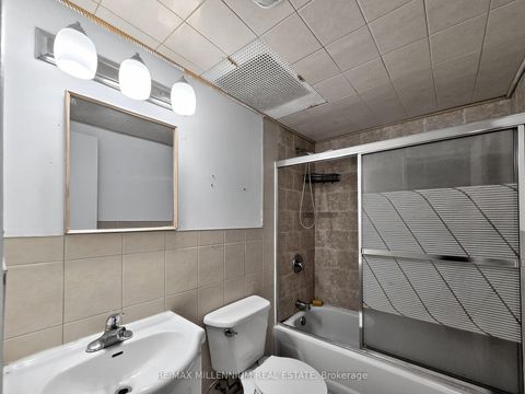 Photo 8 at 1811 - 2645 Kipling Avenue, Jamestown, Toronto