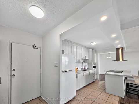 Photo 10 at 1811 - 2645 Kipling Avenue, Jamestown, Toronto