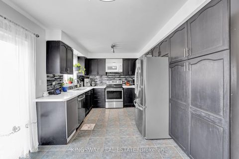 Photo 13 at 1139 ORIOLE Crescent, Alcona, Innisfil Photo 13 at 1139 ORIOLE Crescent, Alcona, Innisfil