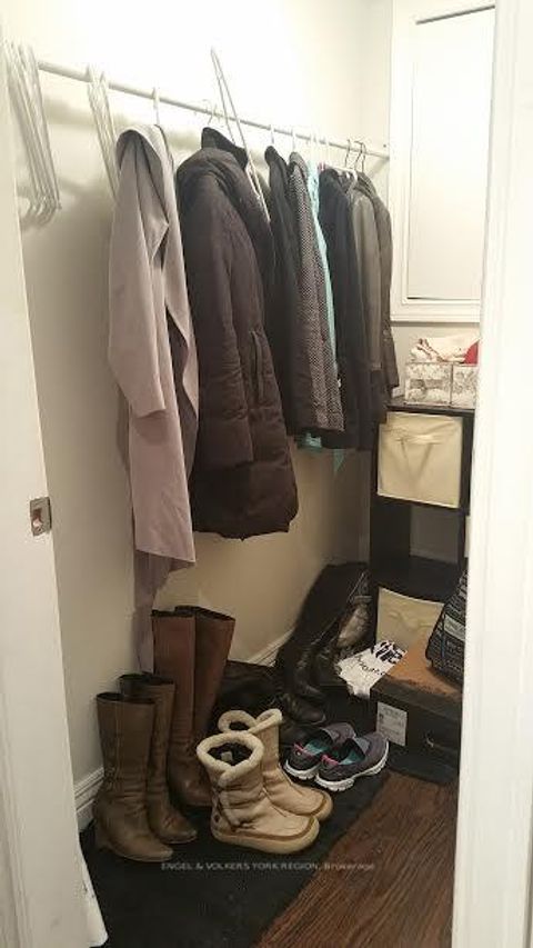 Photo 13 at 718 Mountview Place E, Leslie Valley, Newmarket