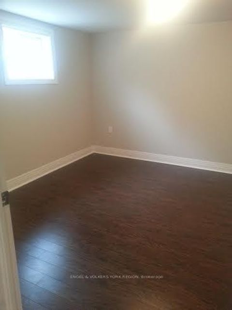 Photo 24 at 718 Mountview Place E, Leslie Valley, Newmarket