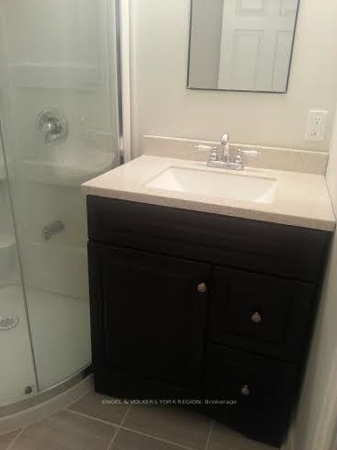 Photo 29 at 718 Mountview Place E, Leslie Valley, Newmarket